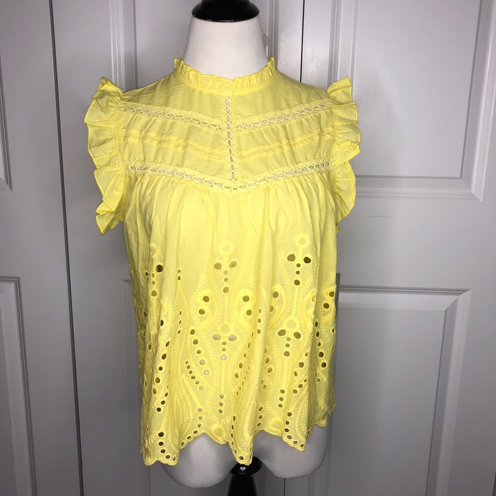 New Francesca’s Yellow Eyelet Blouse Medium
